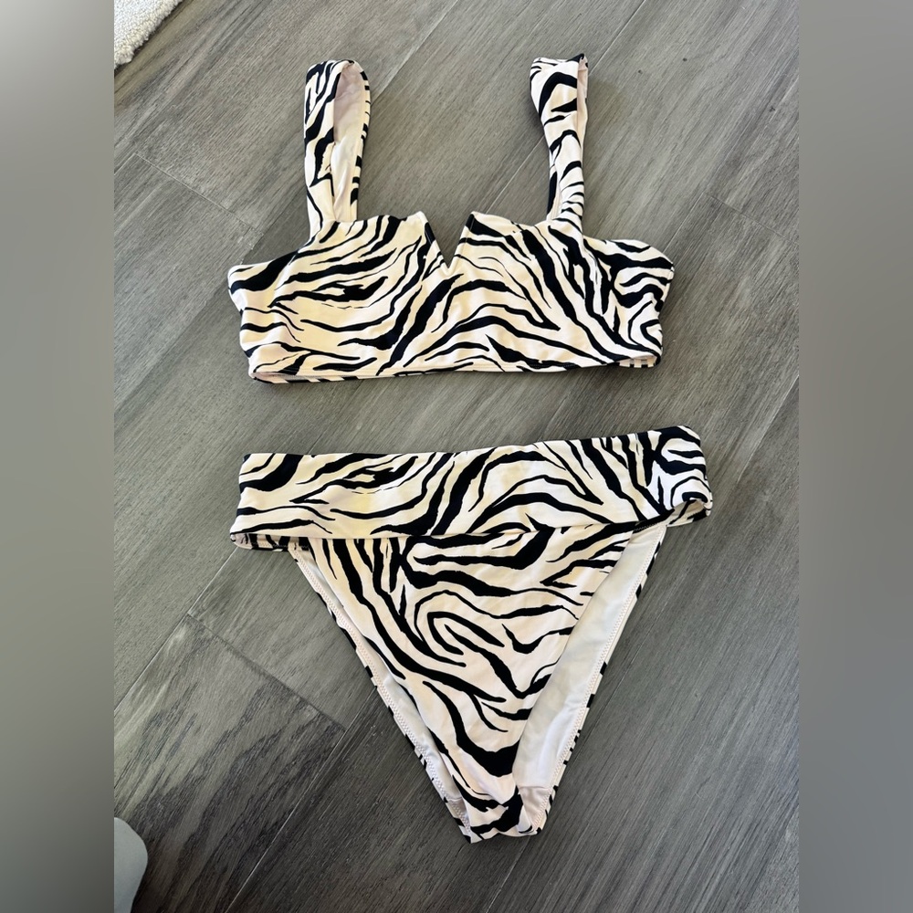 Show Me Your Mumu - Bikini